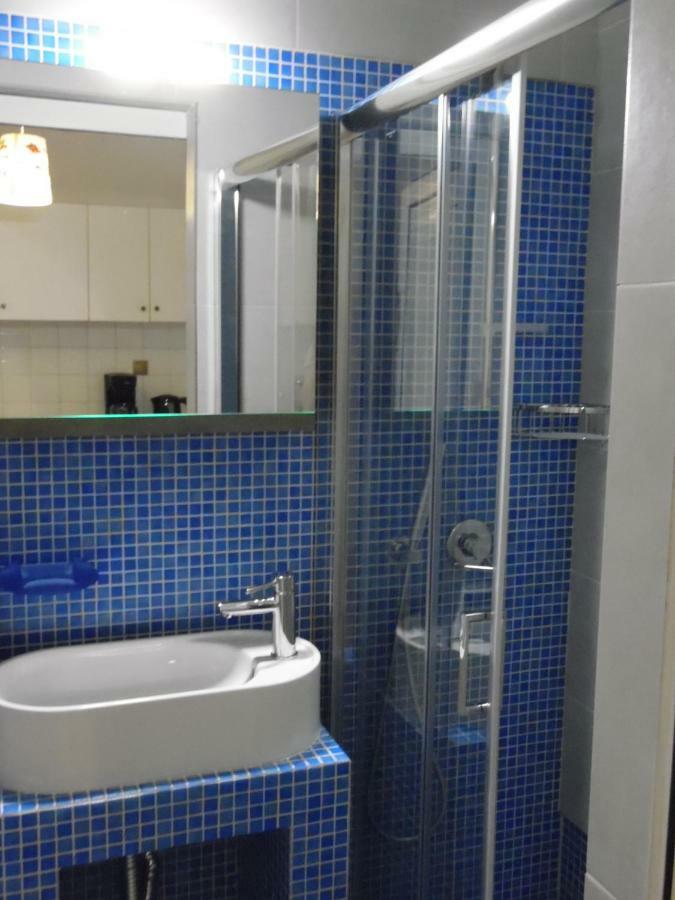 Aegean Blue Apartment Néos Marmarás